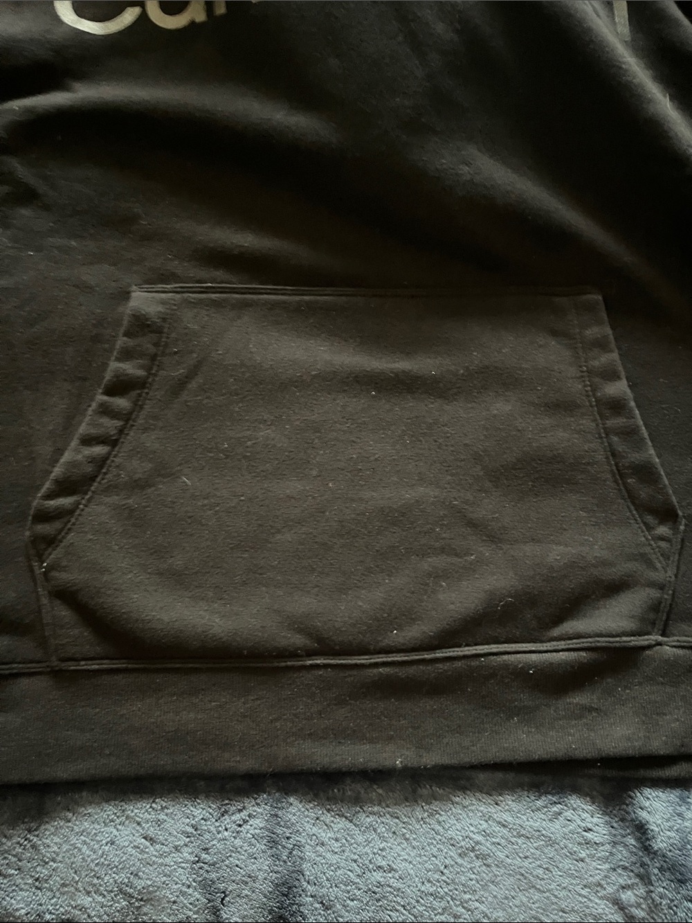 3X Calvin Klein Black Hoodie with black metalic Logo & kangaroo pocket - Picture 3 of 6
